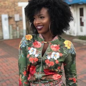 Meet your Posher, Akosua